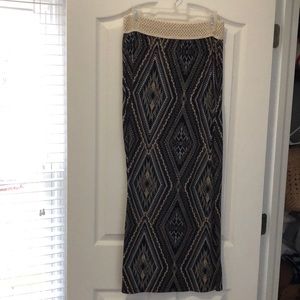 Maxi patterned skirt